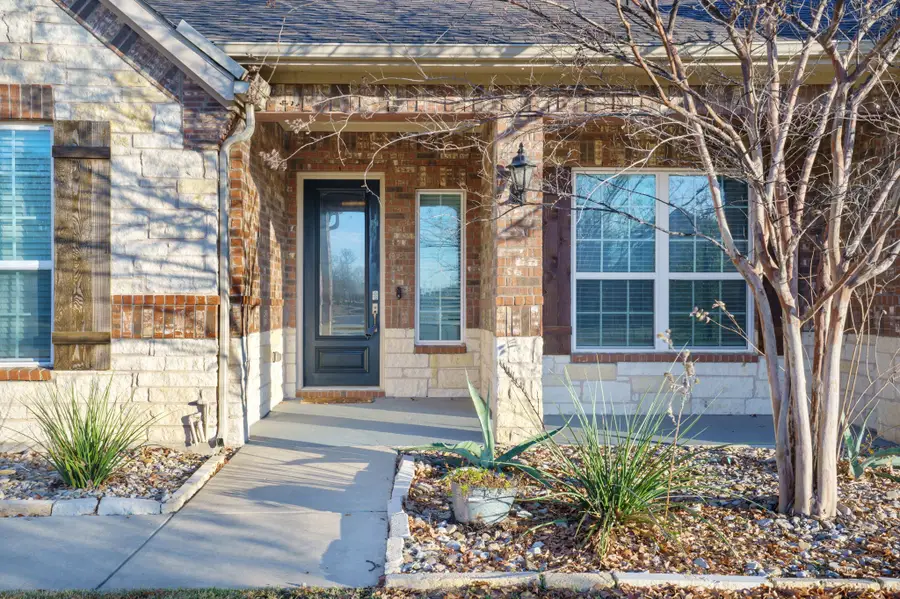 115 Spanish Oak Drive, Krugerville, TX 76227 - Image #3