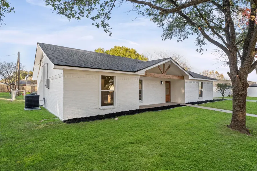 336 Oakwood Lane, Hewitt, TX 76643 - #3