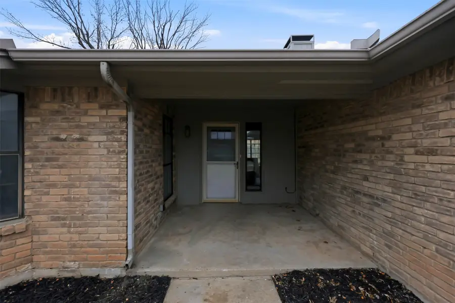 1021 Westminster Lane, Mansfield, TX 76063 - Image #2