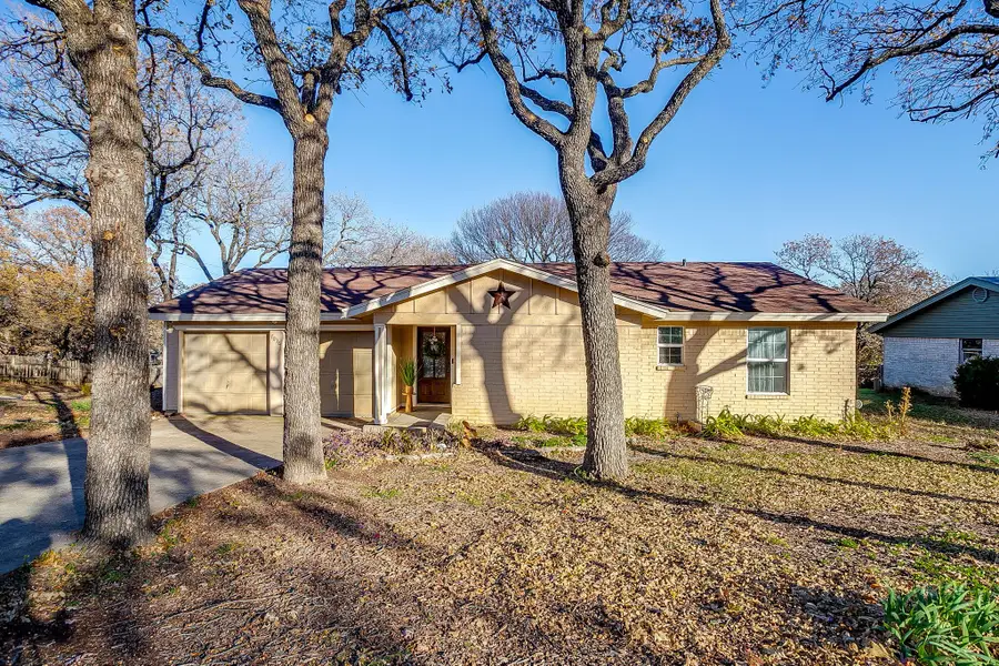 7036 Crabtree Lane, North Richland Hills, TX 76182 - Image #3