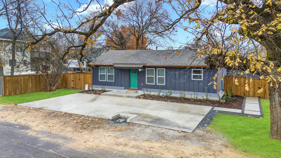 4005 Simonds Street, Greenville, TX 75401 - Image #2