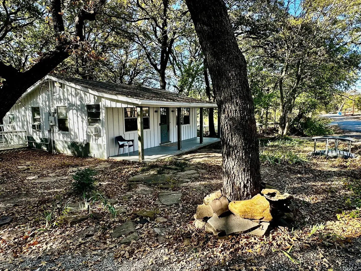 318 Windsor Drive, Pottsboro, TX 75076 - #1