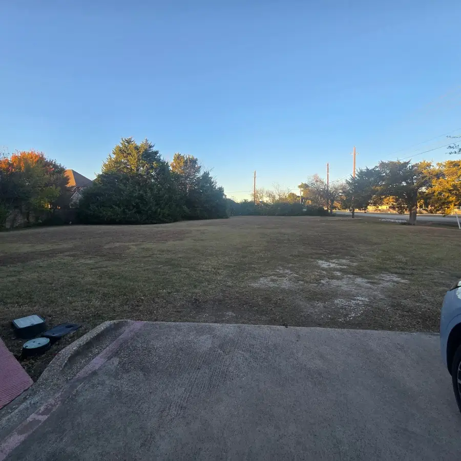 1700 N Westmoreland Road, Desoto, TX 75115 - Image #2