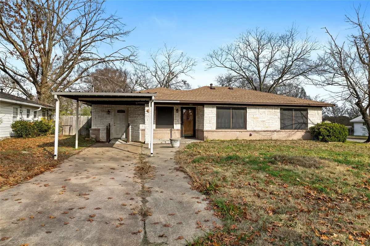 801 N 37th Street, Corsicana, TX 75110 - Image #1