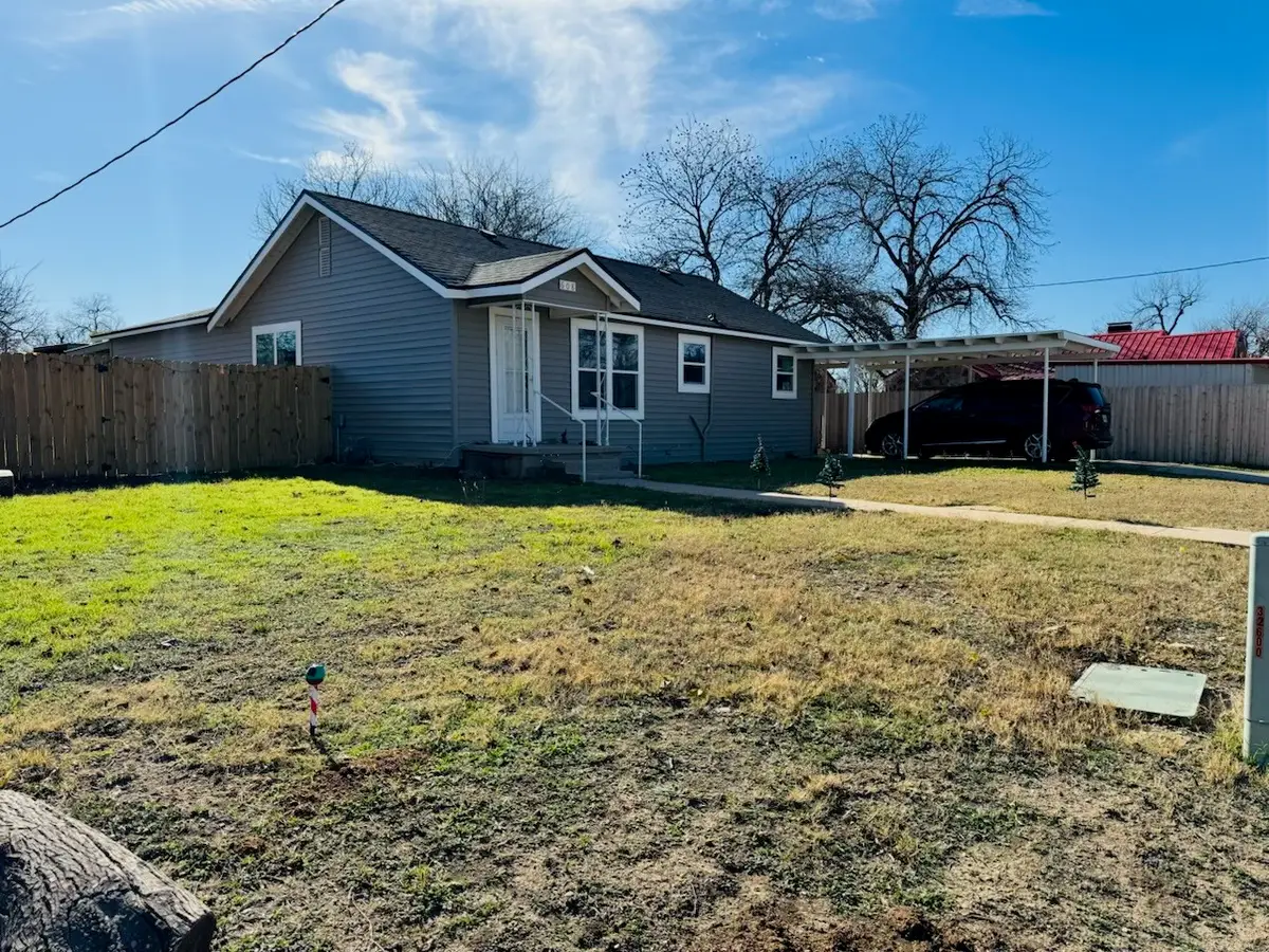 608 E 8th Street, Coleman, TX 76834 - Image #1