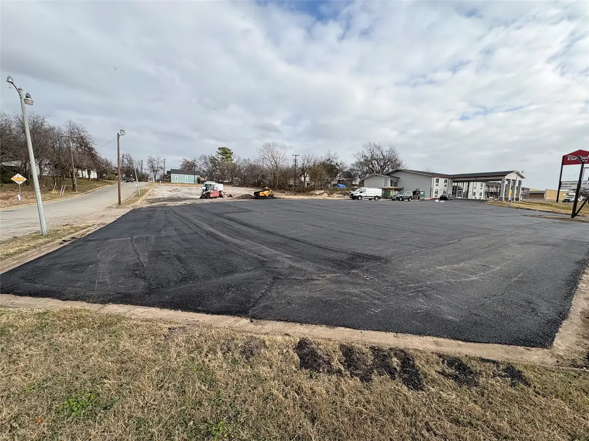 401 S Sam Rayburn Freeway, Sherman, TX 75090 - Image #1