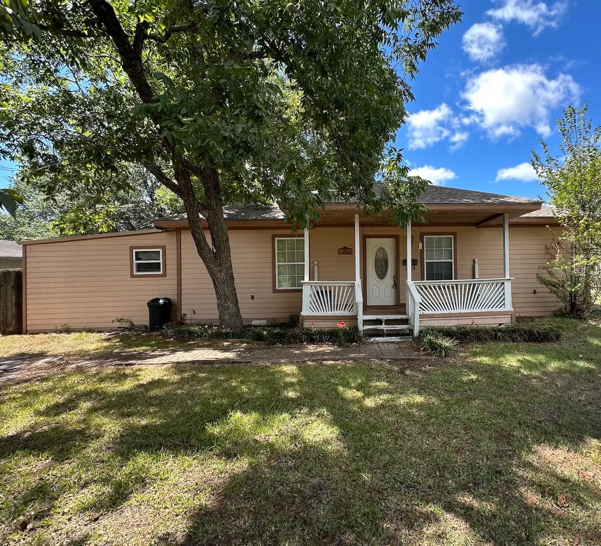 301 W Austin Avenue, Cooper, TX 75432 - Image #1