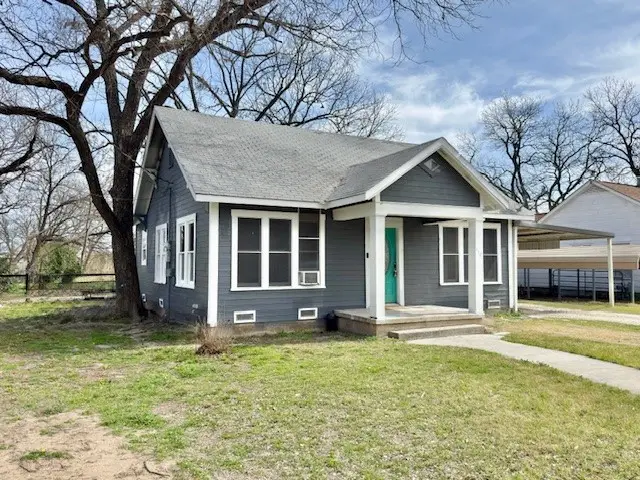 410 S Avenue E, Clifton, TX 76634 - #2