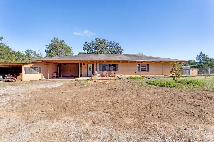 21 Chaparral Estates Drive, Denison, TX 75021 - #2
