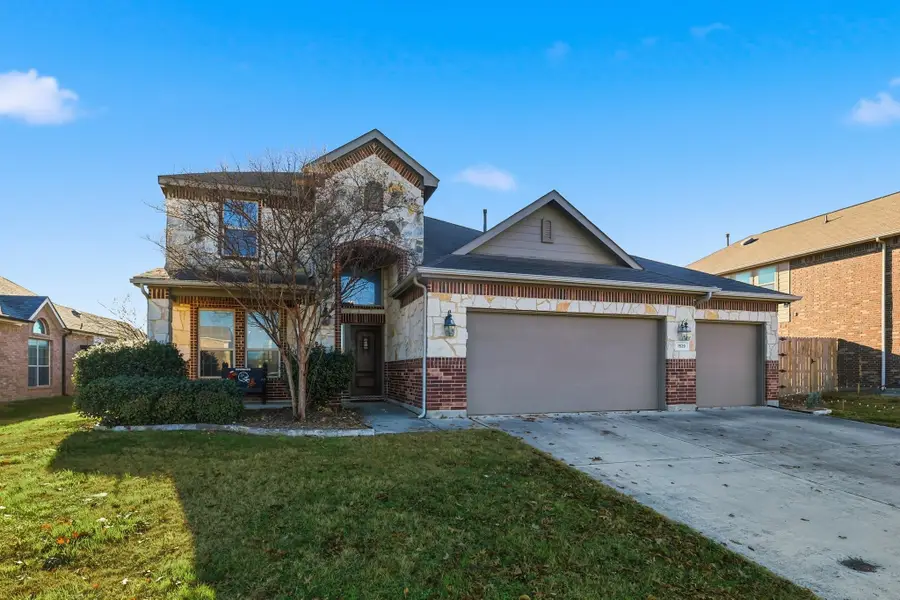 1529 Enchanted Sky Lane, Fort Worth, TX 76052 - Image #2