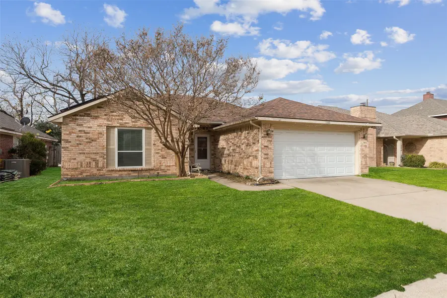 1206 Hanover Drive, Euless, TX 76040 - Image #2