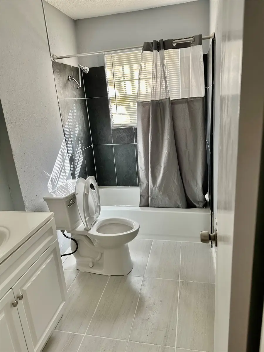 514 Peters Street, Waxahachie, TX 75165 - Image #2