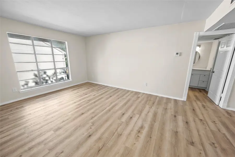 10574 High Hollows Drive, Dallas, TX 75230 - Image #2