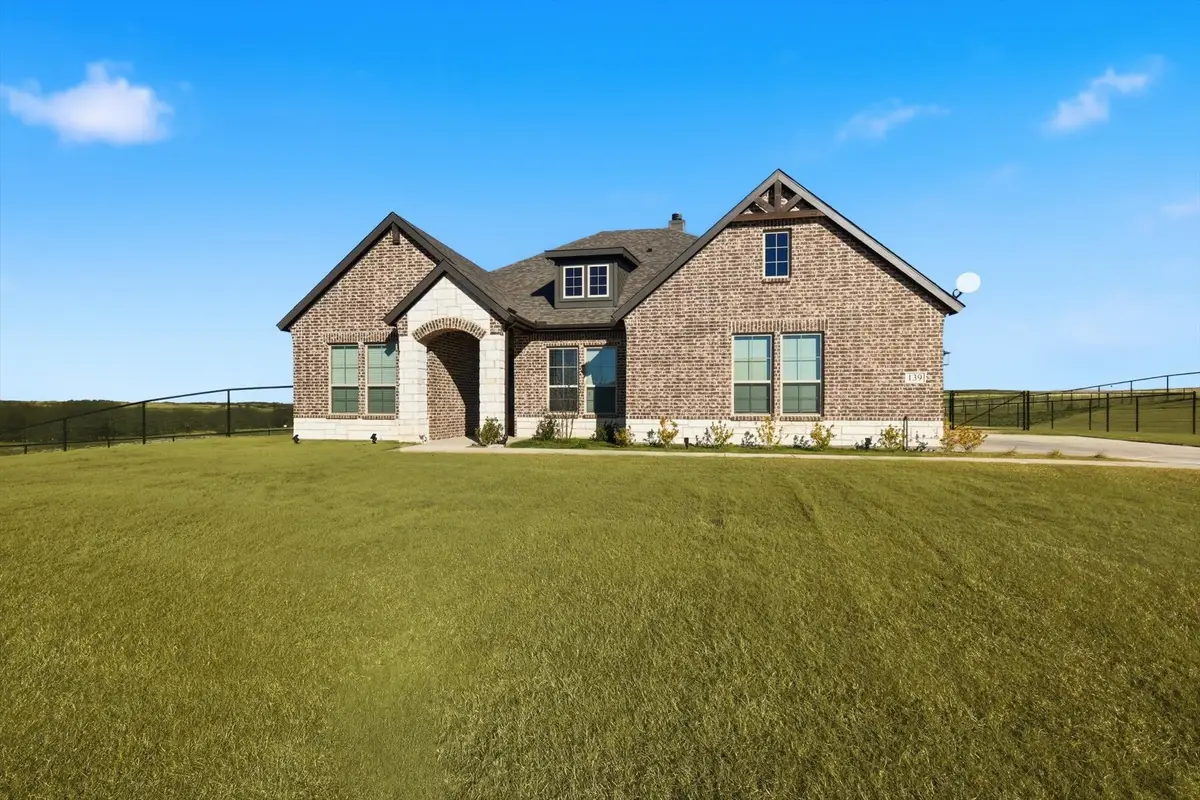 139 Steppes Court, Decatur, TX 76234 - Image #1