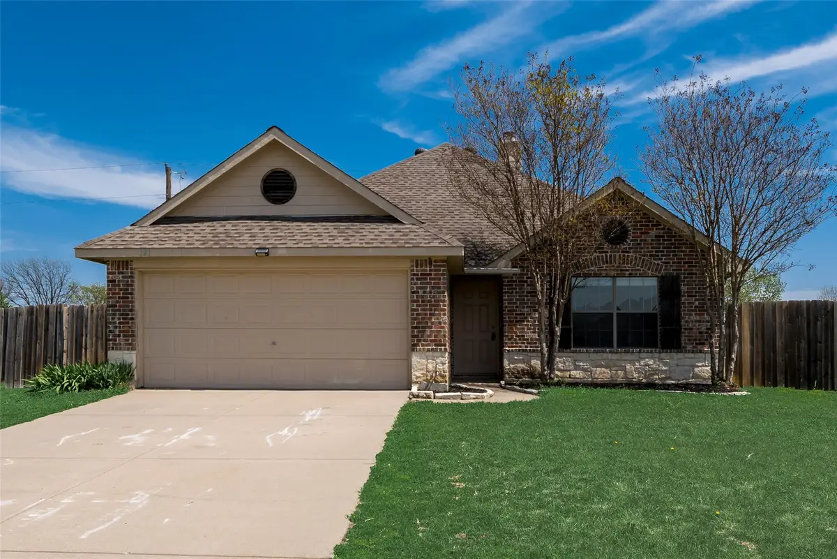 121 Price Circle, Hackberry, TX 75036 - Image #1