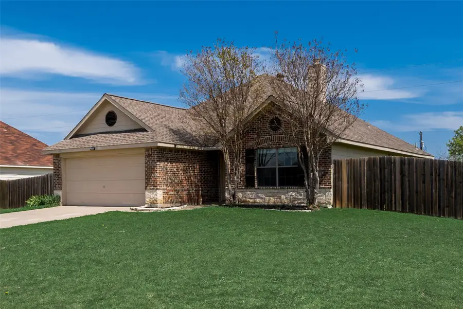 121 Price Circle, Hackberry, TX 75036 - Image #3