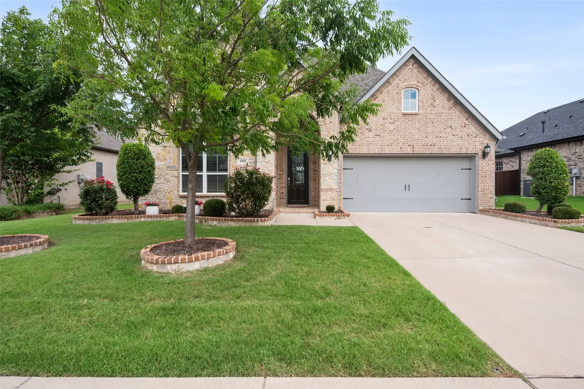 1921 Middleton Drive, Mansfield, TX 76063 - #1