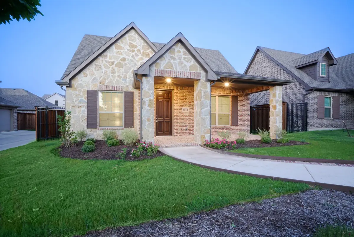 4212 Foxtail Run Lane, Arlington, TX 76005 - Image #1