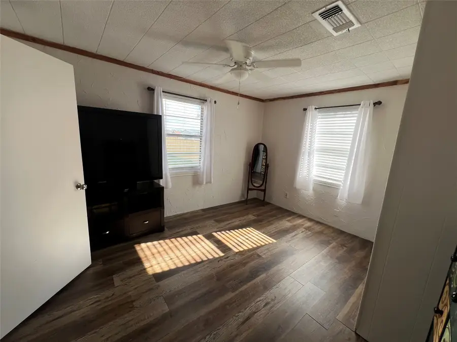 2183 Fm 1567 E, Como, TX 75431 - Image #2