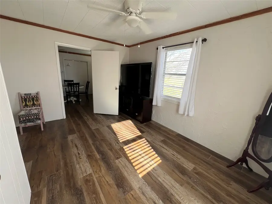 2183 Fm 1567 E, Como, TX 75431 - Image #3