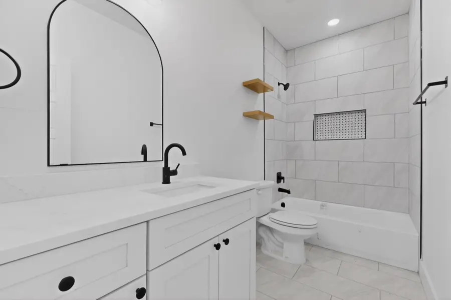 616 E Shepherd Street, Denison, TX 75021 - Image #3