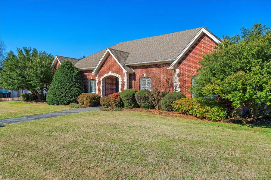 6600 Meadows West Drive S, Fort Worth, TX 76132 - Image #3