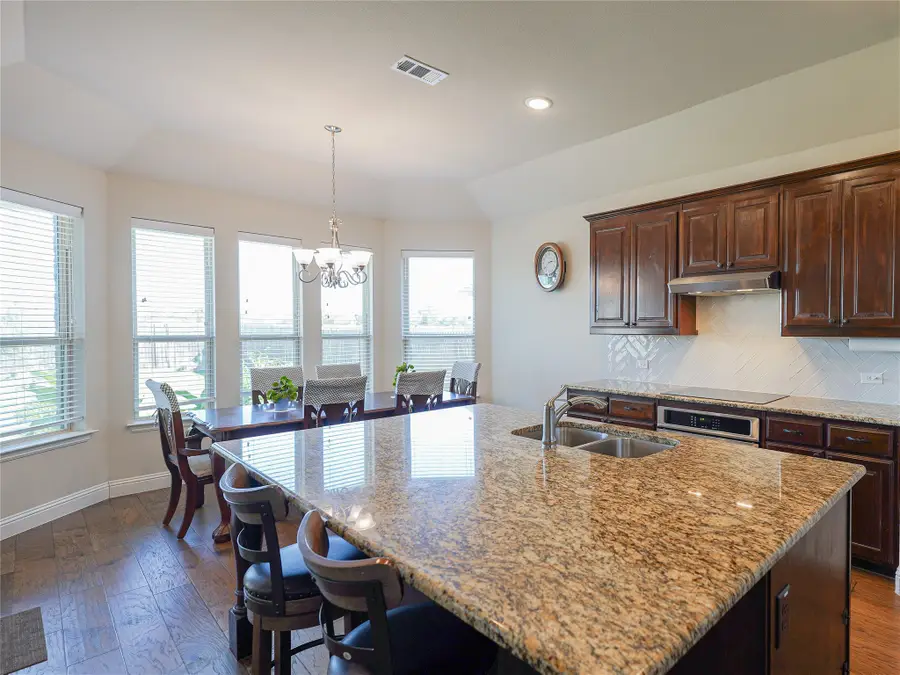 140 Independence Drive, Joshua, TX 76058 - Image #2