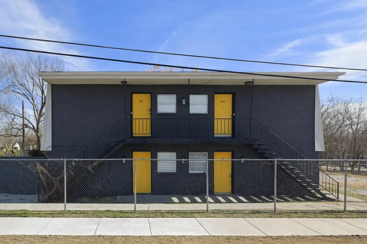 901 Bessie Street, Fort Worth, TX 76104 - Image #1