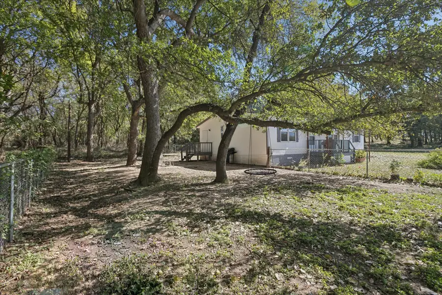 235 Wonder Drive, Springtown, TX 76082 - Image #3