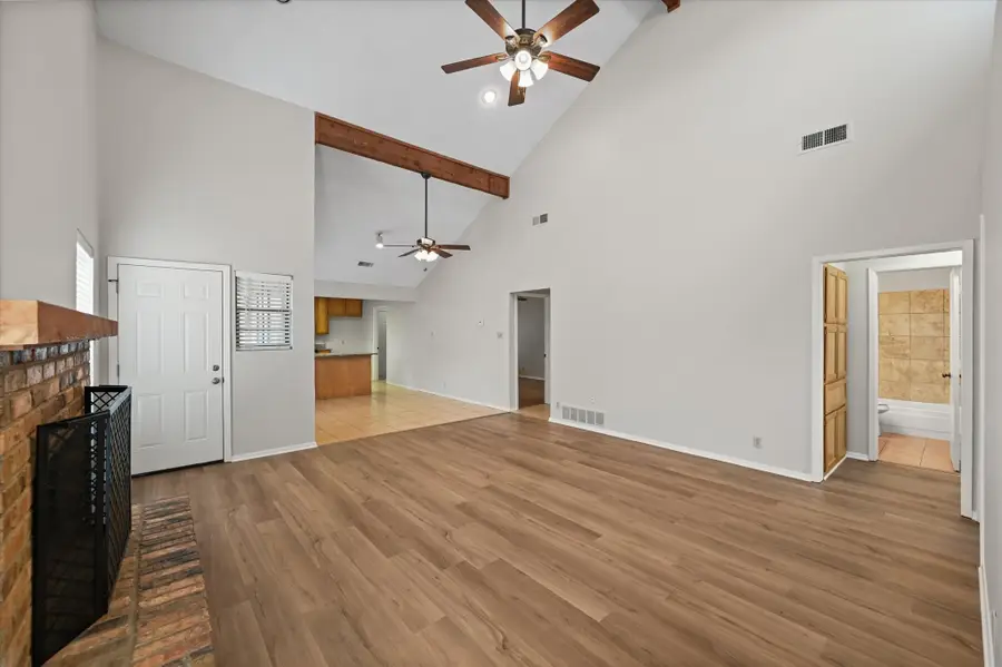 5202-5204 Yucca Drive, Arlington, TX 76017 - Image #3