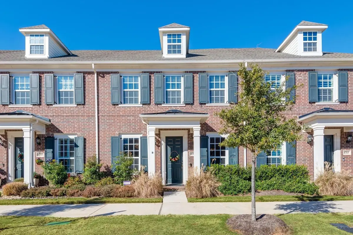 8761 Bridge Street, North Richland Hills, TX 76180 - Image #1