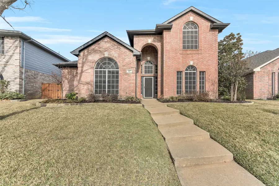 857 Summit Pointe, Lewisville, TX 75077 - Image #2