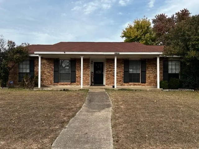 1802 Lewis Trail, Grand Prairie, TX 75052 - Image #1