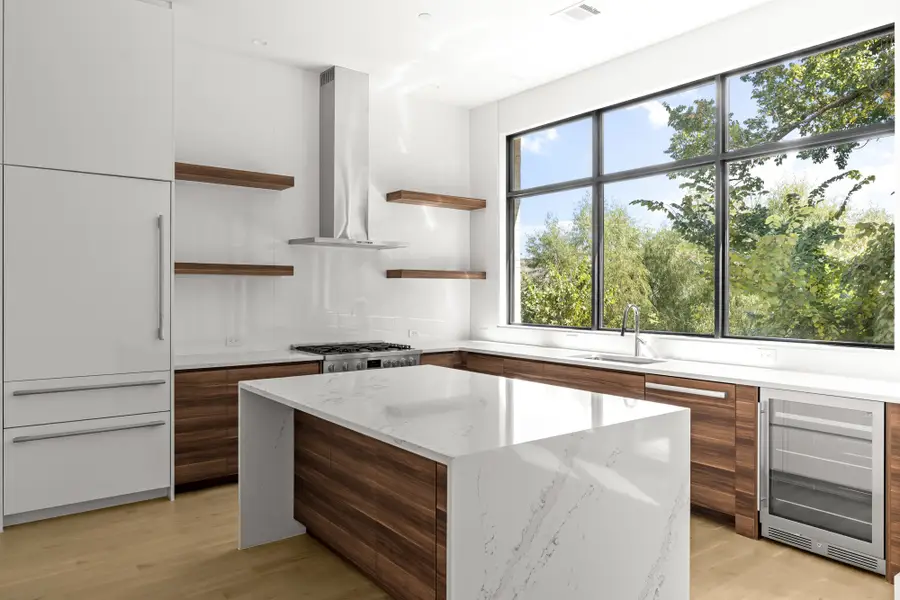 610 N Oak Cliff Boulevard #304, Dallas, TX 75208 - Image #2