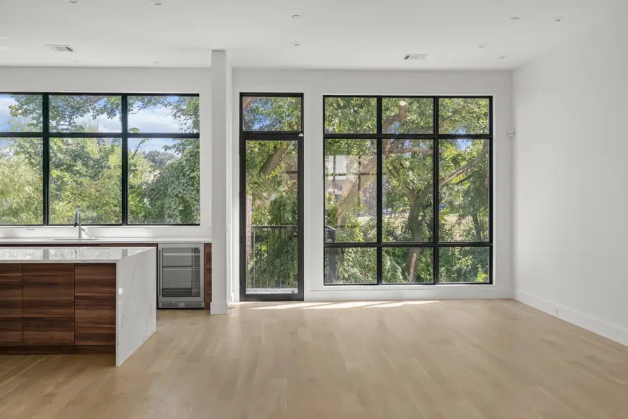 610 N Oak Cliff Boulevard #304, Dallas, TX 75208 - Image #3