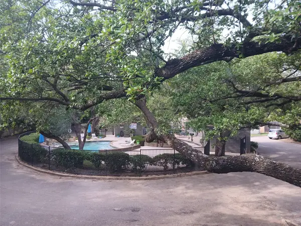 7456 E Northwest Highway #H 125, Dallas, TX 75231