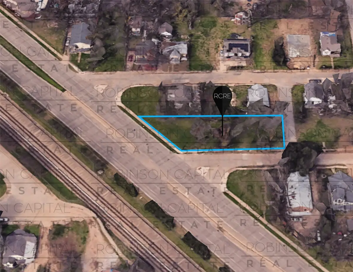 3711 Carpenter Avenue, Dallas, TX 75210 - Image #1