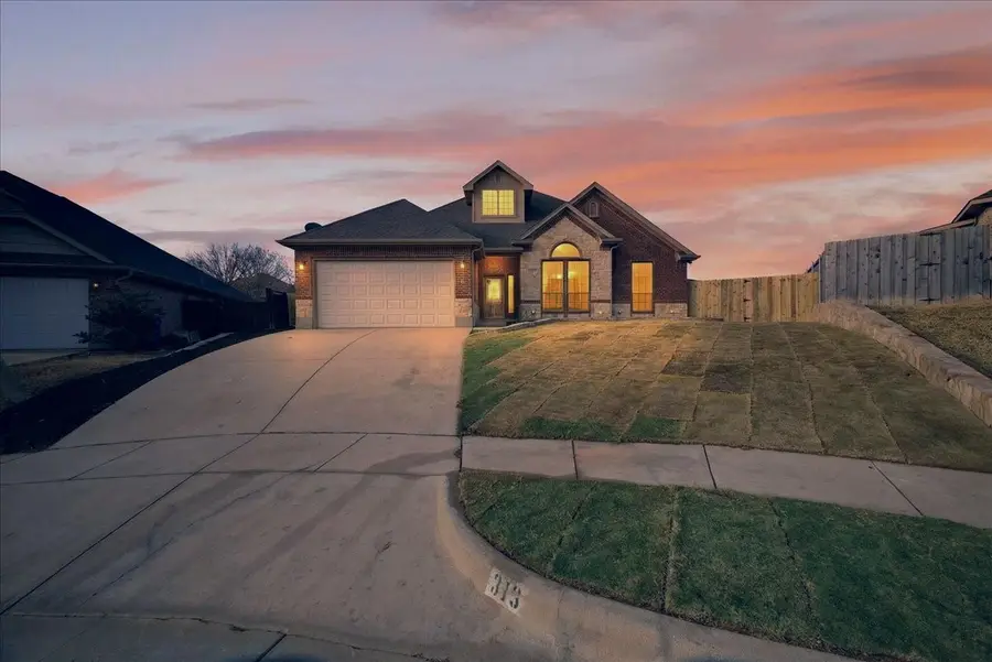 313 Nutmeg, Burleson, TX 76028 - Image #3