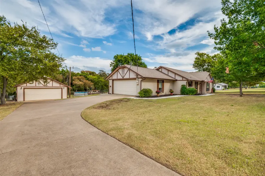 5630 Cool Springs Drive, Midlothian, TX 76065 - Image #3