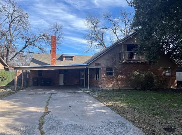 5537 Westcreek Drive, Fort Worth, TX 76133