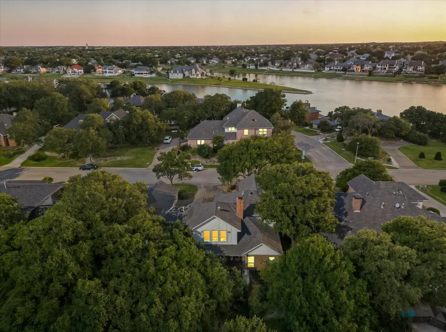 430 Remington Drive E, Highland Village, TX 75077 - Image #2