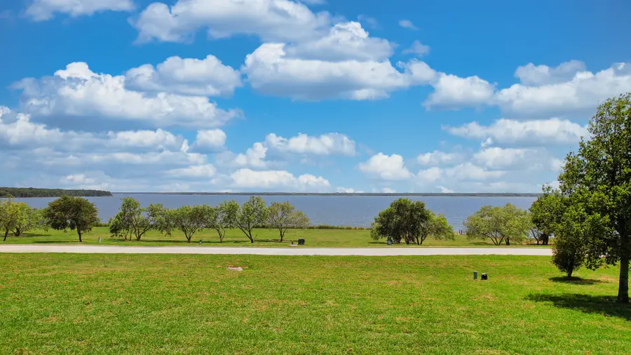 133 Island View, Kemp, TX 75143 - Image #3