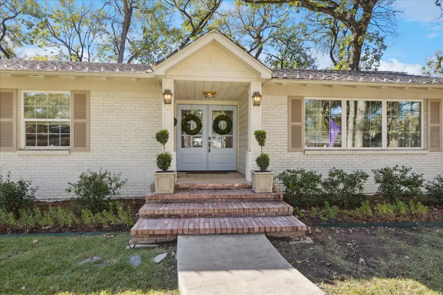 3124 Tanglewood Trail, Fort Worth, TX 76109 - Image #3