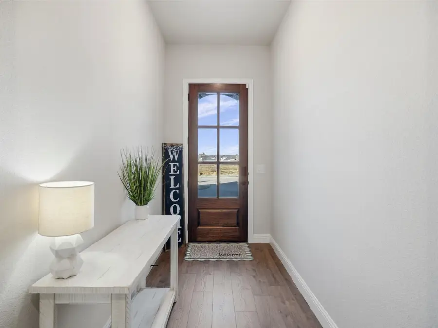 224 Comanche Trail, Alvarado, TX 76009 - Image #3