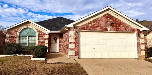 8963 Winding River Drive, Fort Worth, TX 76118