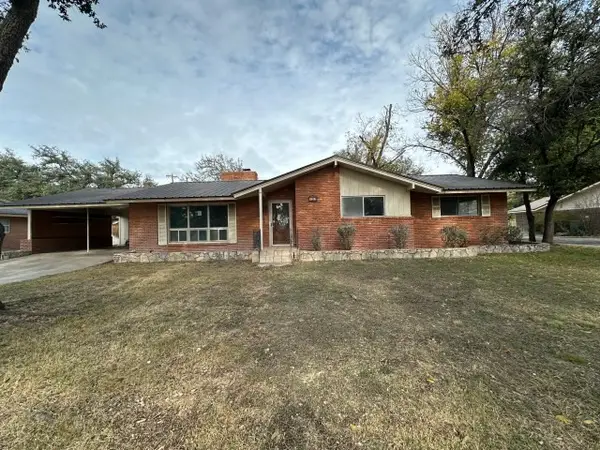 107 Manor Street, Sonora, TX 76950