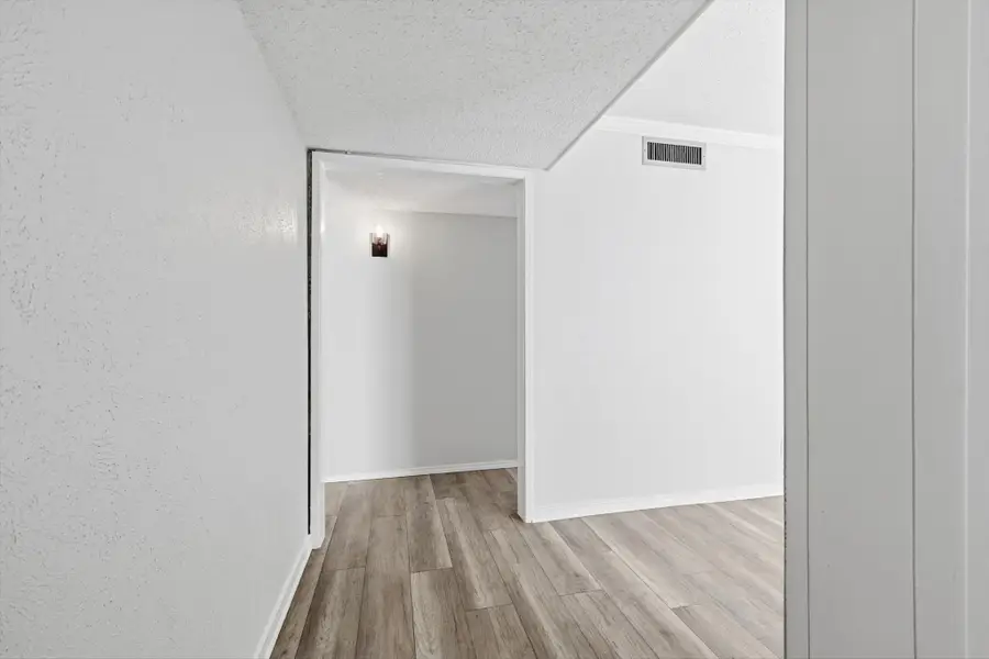 1113 Kingston Drive, Lewisville, TX 75067 - Image #3