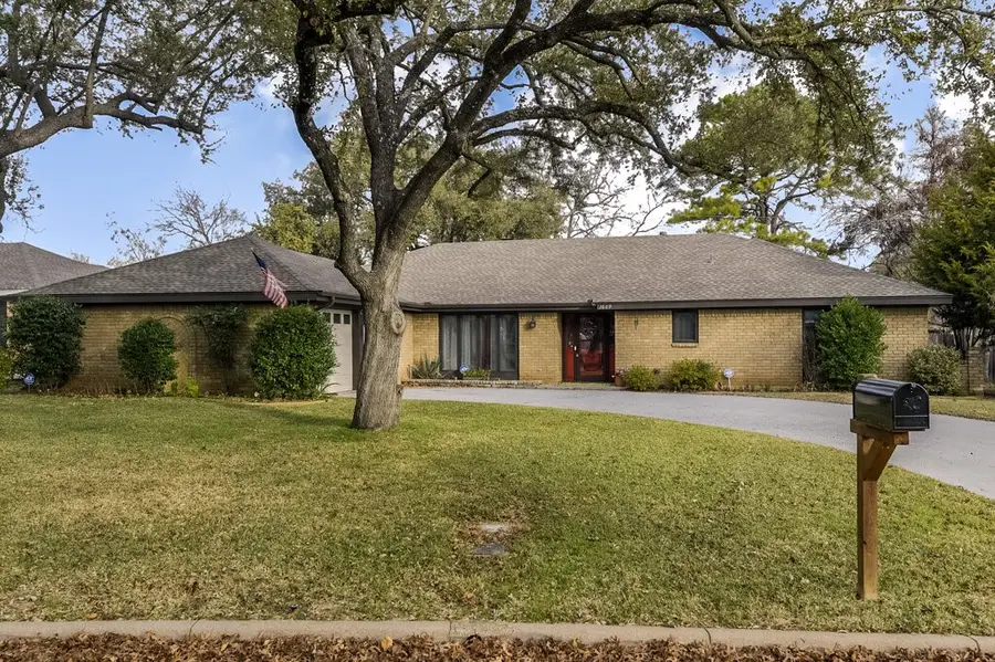 1609 Delta Drive, Arlington, TX 76012 - Image #2