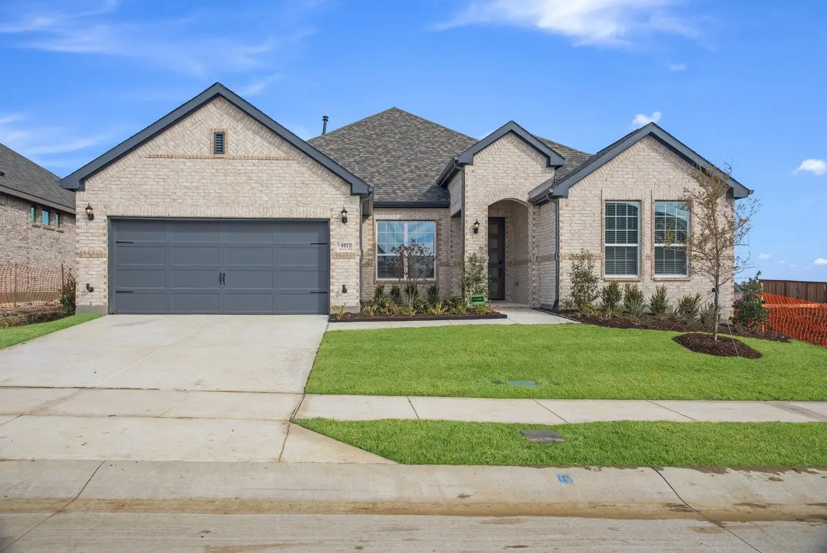 201 Cross Timbers Street, Azle, TX 76020 - Image #1
