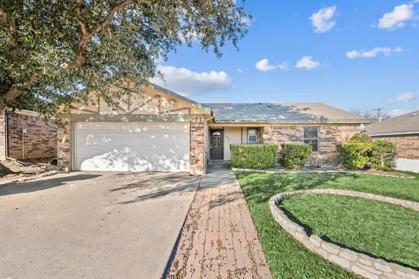 6413 High Lawn Terrace, Watauga, TX 76148